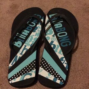 Adorable billabong flip flops!